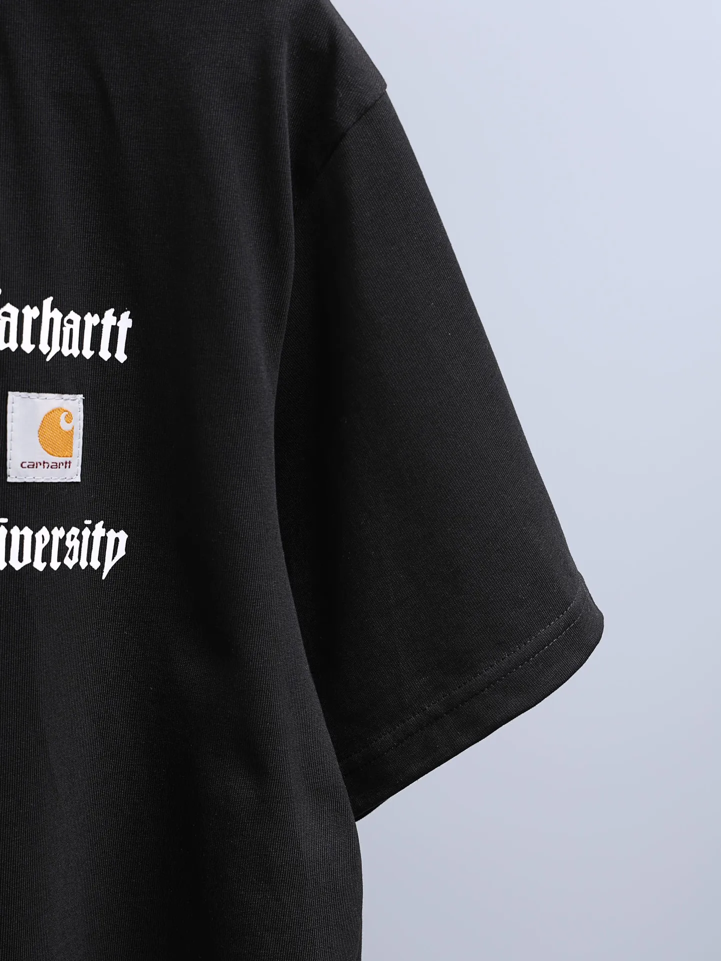 Carhartt 2꯭0꯭2꯭6 new spring and summer models ❤️ original ⌚️ high version Carhartt fabric is made of high-density pure cotton, does not deform or shrink. Process introduction: double-line movement. The chest logo uses high-quality printing technology + small label. Color: Black SIZE: M-XXL